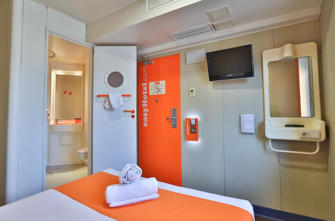 Easyhotel Sofia Bagian luar foto
