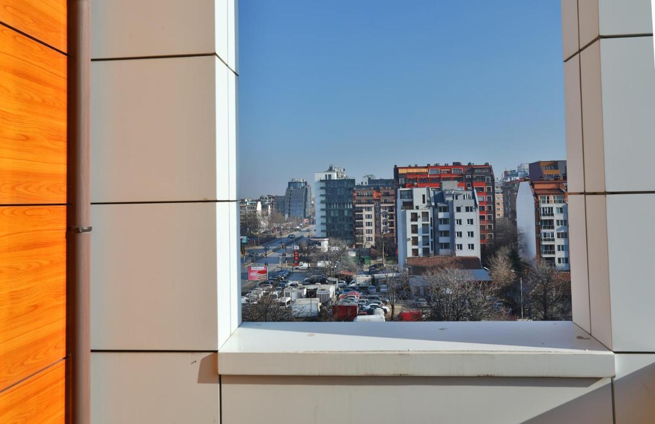 Easyhotel Sofia Bagian luar foto