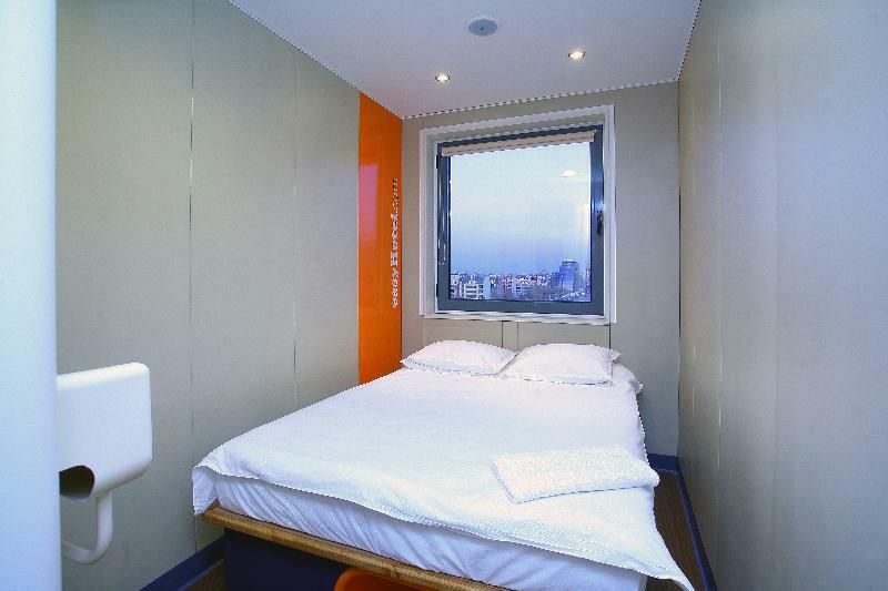 Easyhotel Sofia Bagian luar foto