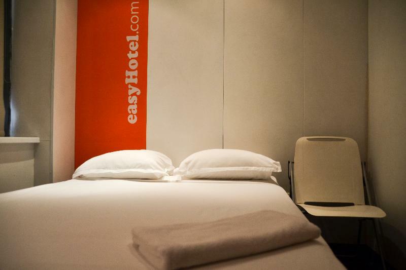 Easyhotel Sofia Bagian luar foto