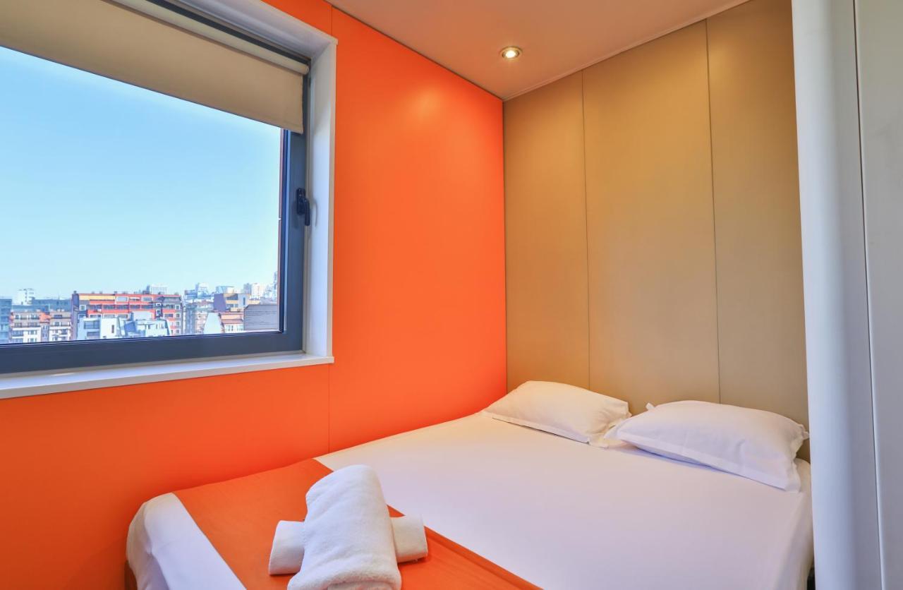 Easyhotel Sofia Bagian luar foto