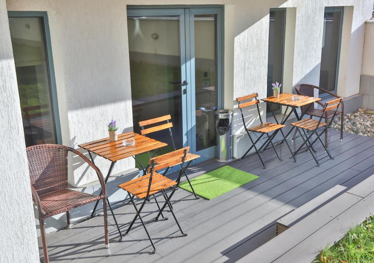 Easyhotel Sofia Bagian luar foto